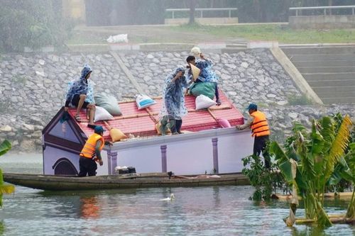 Quảng Trị diễn tập bão số 5 chuẩn bị đổ bộ, sơ tán hàng trăm hộ dân khỏi vùng nguy hiểm