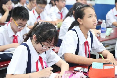 Nghỉ học ngày thứ 7 - thận trọng từng bước