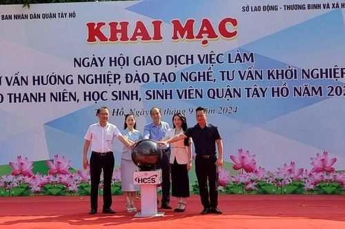 'Mở cửa' hàng nghìn việc làm với lương hấp dẫn