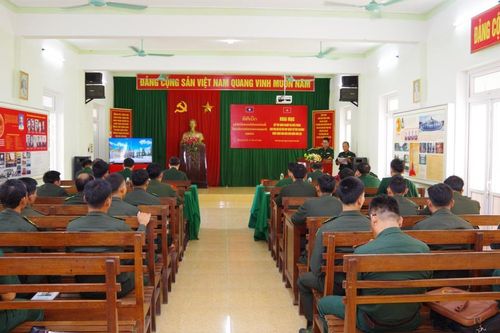 Tập huấn nghiệp vụ Biên phòng cho cán bộ Quân đội Nhân dân Lào
