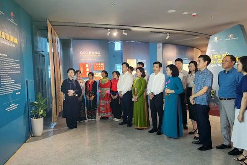 Công bố nhiều tài liệu lưu trữ về lịch sử phát triển của vùng đất Cao Bằng