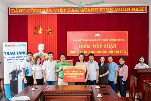 Báo Pháp Luật Việt Nam trao tặng nhiều phần quà ý nghĩa tới đồng bào huyện Văn Yên