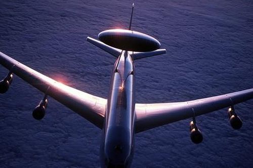 NATO điều 'radar bay' tuần tra sườn phía đông