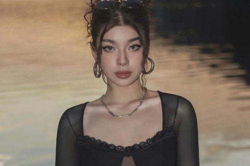 Con gái 19 tuổi của NSƯT Võ Hoài Nam: Tôi biết mẹ rất buồn