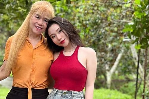 Lấy người yêu qua mạng, cô gái may mắn được mẹ chồng thương như con ruột