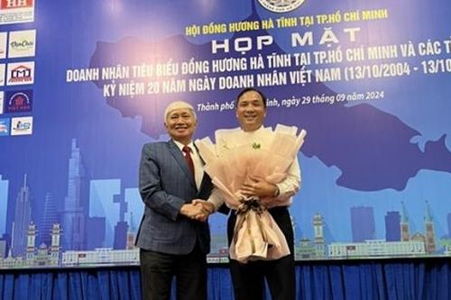 Bí thư Tỉnh ủy Hà Tĩnh Hoàng Trung Dũng: Người Hà Tĩnh dẫu đi xa vẫn rất gần gũi quê nhà