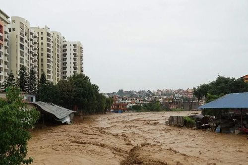 Cận cảnh lũ lụt tàn phá kinh hoàng ở Nepal khiến người dân 'không còn gì cả'