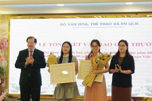 Trao giải cuộc thi sáng tác kịch bản phim kỷ niệm 100 năm thành lập Đảng