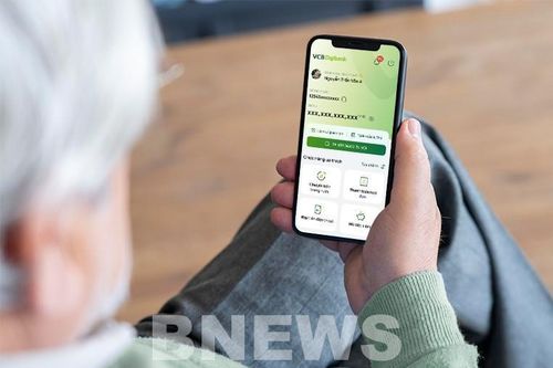 Thêm giao diện dành cho khách hàng lớn tuổi trên VCB Digibank