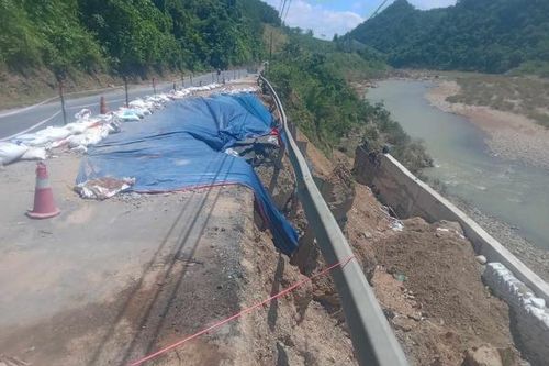 Quảng Trị: Nhiều khu vực tiềm ẩn nguy cơ sạt lở gây nguy hiểm