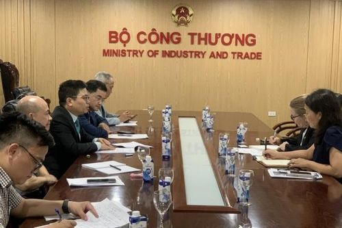 Thứ trưởng Trương Thanh Hoài tiếp và làm việc với lãnh đạo Tập đoàn Intel Corp
