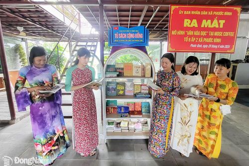 Nhân rộng mô hình Cà phê chuyển đổi số gắn với không gian văn hóa đọc