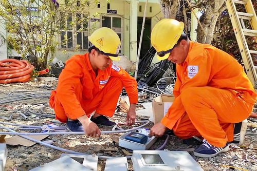 Tăng cường đầu tư lưới điện Khánh Sơn