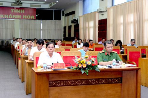 Sơ kết 1 năm hoạt động Trung tâm Phục vụ hành chính công tỉnh Khánh Hòa