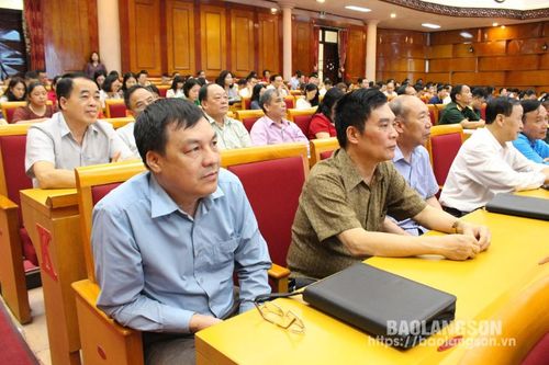 Đổi mới công tác giáo dục chính trị, tư tưởng cho cán bộ, đảng viên