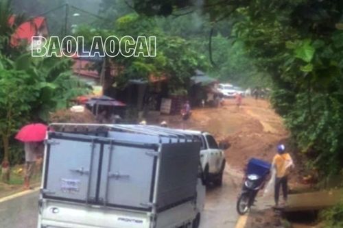 Quốc lộ 4D: Trạm thu phí BOT Lào Cai - Sa Pa tạm dừng hoạt động do sạt lở