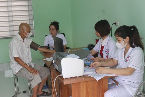 Người cao tuổi sống vui, sống khỏe