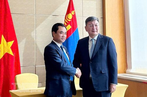 Tổng thư ký Đảng Nhân dân Mông Cổ tiếp và trao đổi cơ hội hợp tác với lãnh đạo tỉnh Thái Nguyên