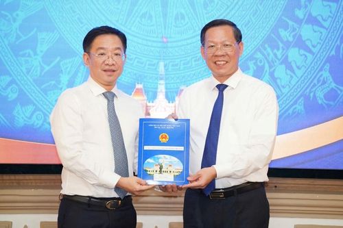 Thành phố Hồ Chí Minh: Điều động, bổ nhiệm 4 cán bộ chủ chốt