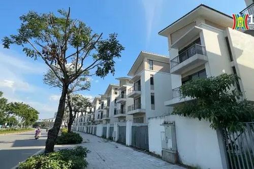 Hàng nghìn biệt thự, nhà liền kề bị để hoang