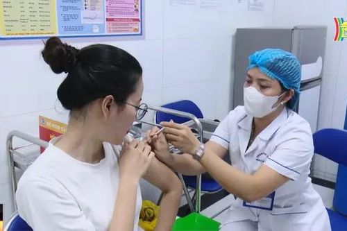 Trung tâm y tế về địa phương, người dân vẫn hưởng lợi