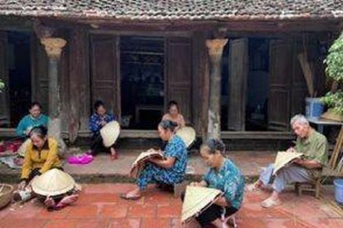 Triển khai các gói hỗ trợ để sớm ổn định sản xuất cho người dân, doanh nghiệp