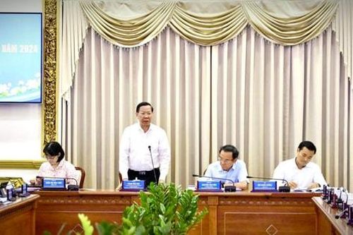 Thành phố Hồ Chí Minh: Dịch vụ khả quan, sản xuất gặp khó trong 9 tháng qua