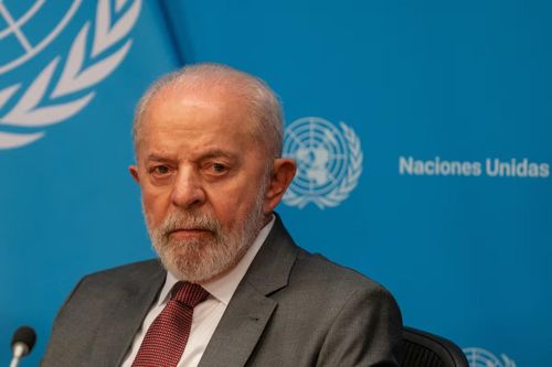 Chuyên cơ chở Tổng thống Brazil gặp sự cố kỹ thuật