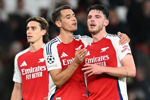 Arsenal thắng dễ PSG tại Emirates