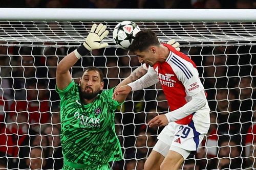 Donnarumma là thiên tài hay ngủ gật