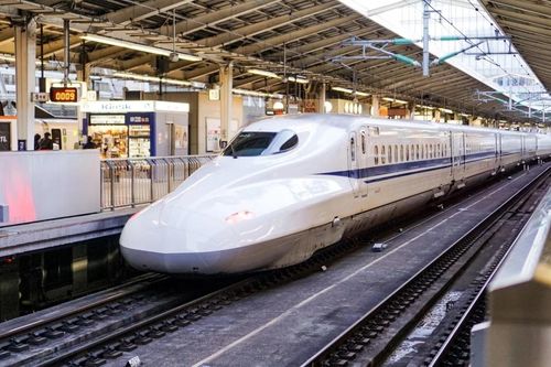 Giá vé đường sắt cao tốc Bắc - Nam rẻ hơn nhiều nước