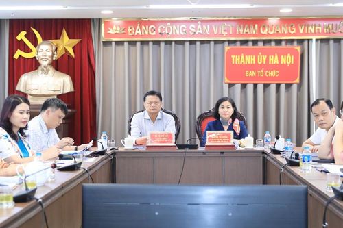 Tiếp tục tạo đột phá mới trong công tác tổ chức xây dựng Đảng