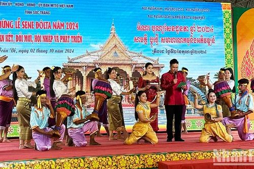 Mừng Lễ Sen Đôn-ta đoàn kết, đổi mới, hội nhập và phát triển