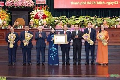 Ủy ban MTTQ Việt Nam TP Hồ Chí Minh đón nhận Huân chương Lao động hạng Ba