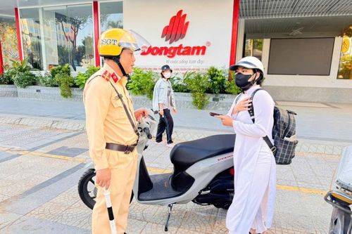 Ra quân đảm bảo trật tự an toàn giao thông trong học sinh