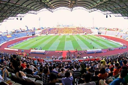 Sân Thiên Trường sẵn sàng đón khách châu Á