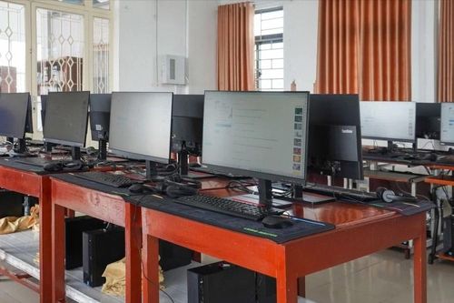 Lenovo đẩy mạnh giáo dục công nghệ cho trẻ em có hoàn cảnh khó khăn