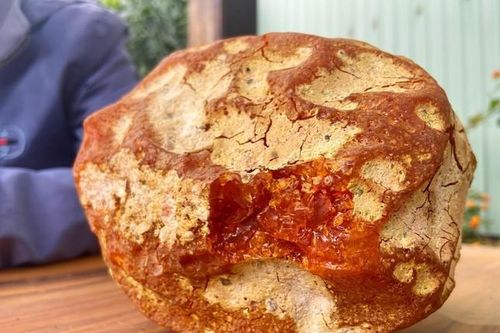Cục đá lạ ở Việt Nam, giá tiền tỷ nhưng chủ nhân không bán