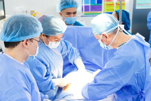Em bé thứ 4 được thông tim can thiệp bào thai chào đời khỏe mạnh