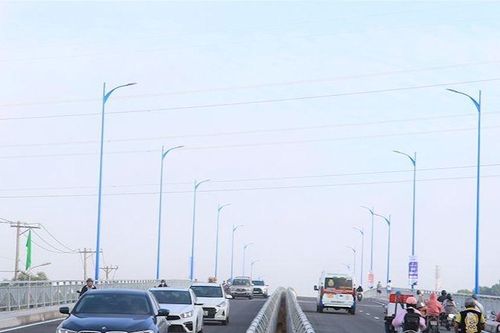 Thông xe cầu Nam Lý tại TP HCM