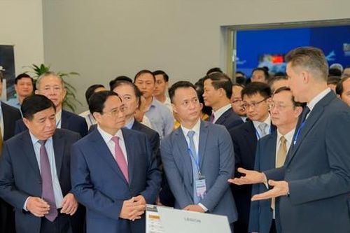 Thủ tướng Phạm Minh Chính: Lấy thế hệ trẻ làm trung tâm của đổi mới sáng tạo