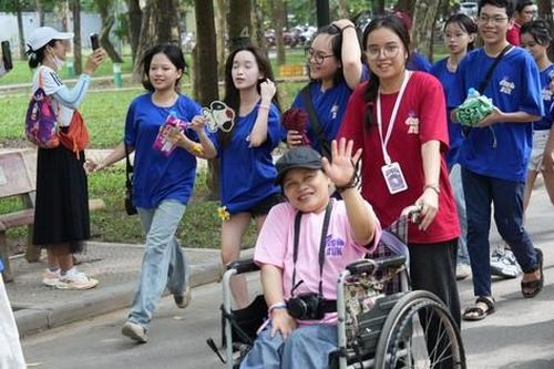 IRON RUN 2024: 'Ánh dương' - Hành trình khai phá thế giới qua lăng kính nội tâm