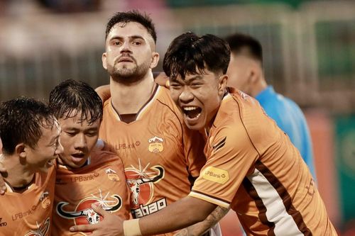 Tuyển Việt Nam: Bất ngờ tân binh muốn làm đối tác của Quế Ngọc Hải