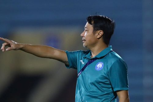 HLV Vũ Hồng Việt: Nam Định kém may mắn nên hòa Bangkok United