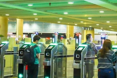 Indonesia triển khai 90 máy khai báo tự động tại sân bay ở Bali