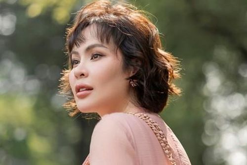 'Hoa hậu trả vương miện' bất ngờ 'lột xác', khẳng định bản thân?