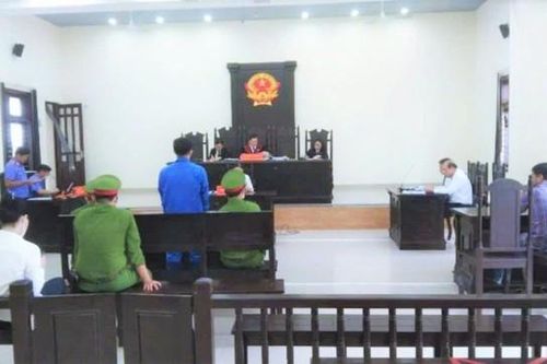 Lĩnh án tù vì giả chữ ký Trưởng Công an chiếm đoạt hơn nửa tỷ đồng