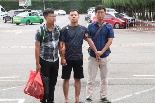 Khen thưởng đột xuất Công an Quảng Bình phá chuyên án trên không gian mạng