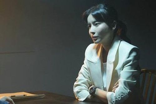 Nữ diễn viên Cao Thái Hà trở thành 'hoa khôi cảnh sát'