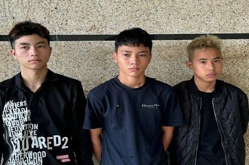 Bắt nhóm thanh niên gây ra 4 vụ cướp trên đường đi từ Nghệ An ra Hà Nội